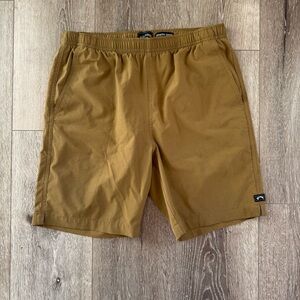Men’s billabong unlined swim short